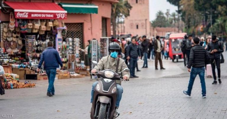 خبراء يكشفون تصورات لقرار تخفيف قيود كورونا