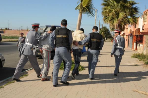 بتُهمة هتك عرض تلميذة : توقيف شخصين ضواحي الحسيمة