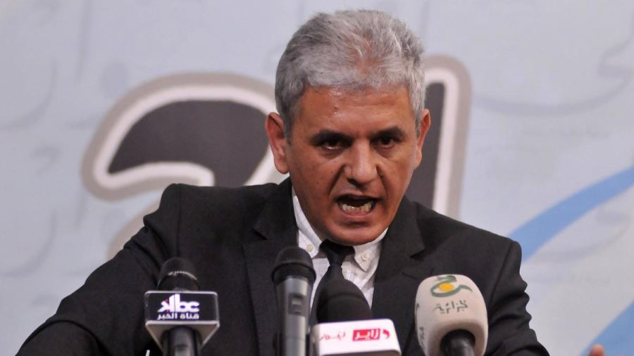 العثور على جثة مغربي داخل منزل زعيم حزبي جزائري