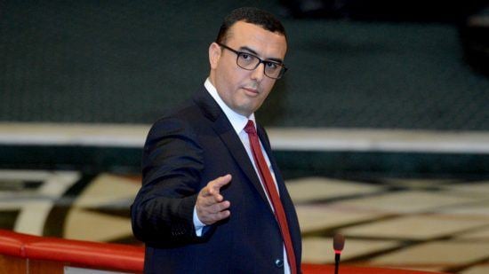 أمكراز يكشفُ سببَ تواريه عن الأنظـــار .. هل سيقنعُكم؟
