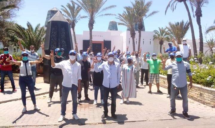 عمال فندق بأكادير يحتجون يوم عيد الأضحى