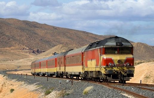 خريبكة.. شخص يطعن طليقته ويرمي نفسه أمام قطار
