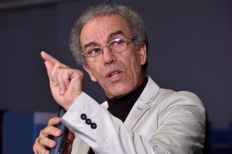 عصيد يكتب: مساجد الجزائر أماكن عبادة أم تصفية حسابات ؟