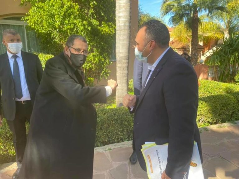 العثماني يهنئ شارية بعد إطاحته بزيان (صورة)