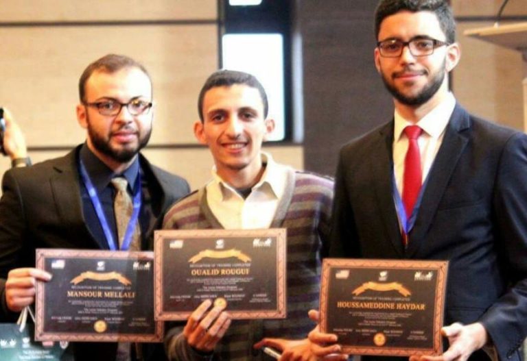 أصغر أستاذ دبلوماسي بالمغرب يتحدث ل”آشكاين” عن شخصيات سياسية درسها (حوار)