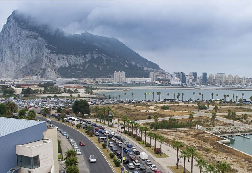 صحيفة: لندن تشرع في دراسة مشروع جسر يربطها بالمغرب