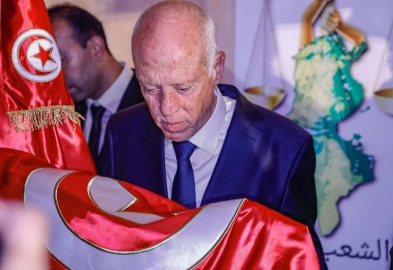 محاولات لاغتيال الرئيس التونسي قيس سعيد (فيديو)