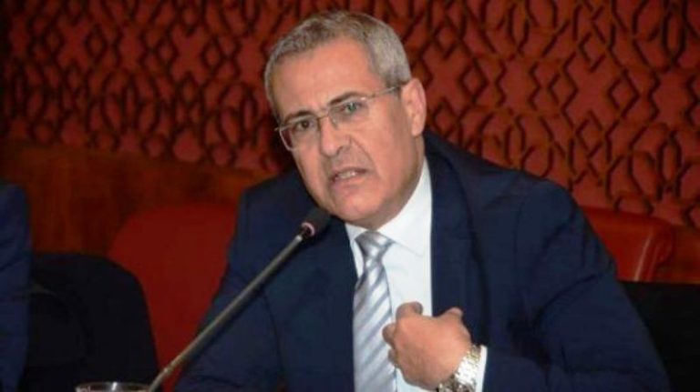 سياسة بنعبد القادر تدفع نقابيين للإضراب عن الطعام