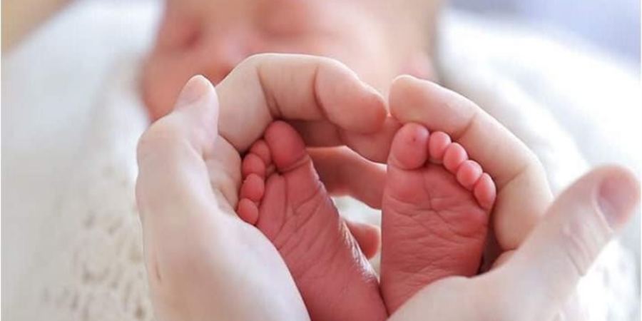 قصة مغربية تطالب بـ”إثبات النسب” لابنتها من مدير شركة بلجيكي بطنجة