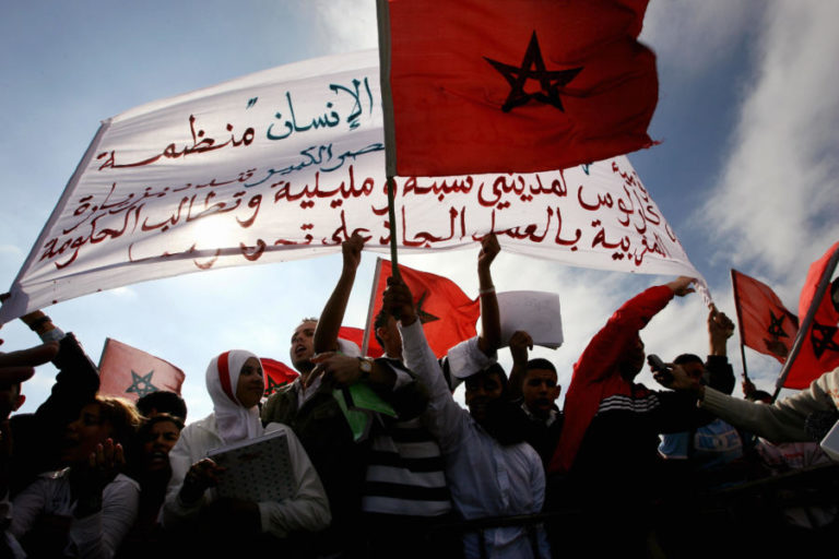 ما هي دلالات الحكم بالحبس الموقوف التنفيذ على نشطاء الفنيدق؟