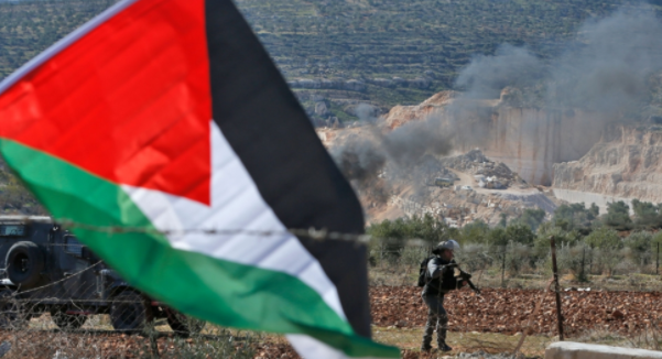 معركة الأذرع الإعلامية تبلغ أوجها في فلسطين