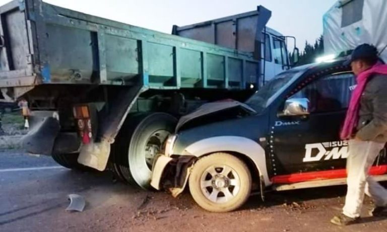 إصابات متفاوتة الخطورة في حادث بين “بيكوب” لنقل العاملات الفلاحيات وشاحنة بأكادير (صور)