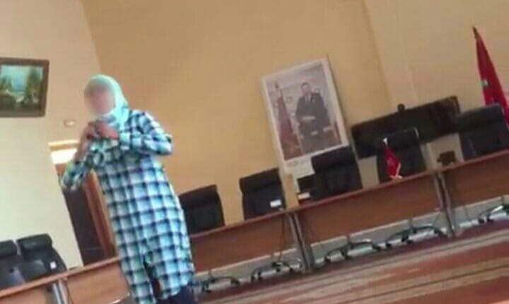 هل يكفي اعتذار “موظفة أمزازي” لطي قضية اتهام المتعاقدين بالإرشاء؟