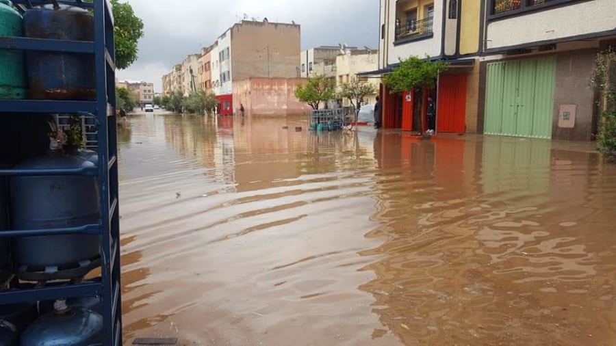 أمطار طوفانية تغرق خريبكة وترعب ساكنتها (صور وفيديو)