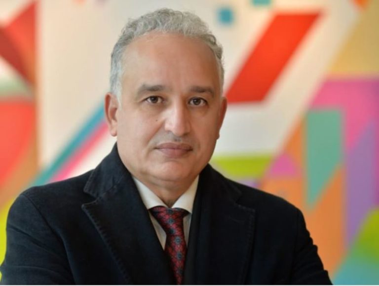 حمضي: دخول وافدين للمغرب بهذه الشروط أقل خطر من قاطنين غير ملتزمين