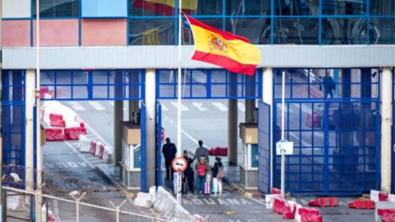 “الاختناق الاقتصادي” يدفع إسبانيا لمطالبة أوروبا بالضغط على المغرب لفتح معابر مليلية