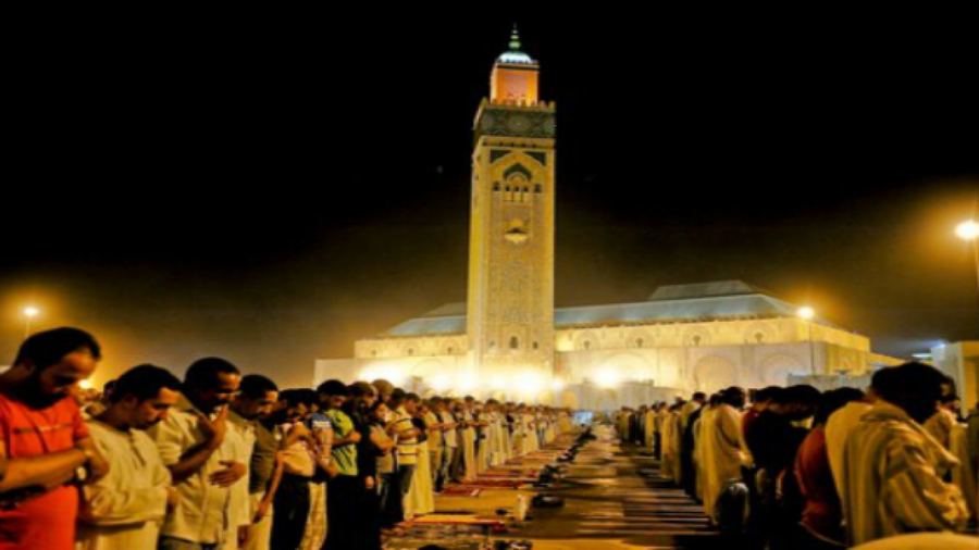 هل يمس إغلاق المساجد بحرية العقيدة؟