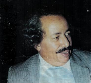باهي.. صحافي حول المقالة إلى مصدر تأريخي