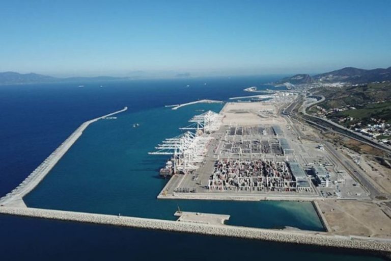 بالفيديو .. إقصاء المغرب لإسبانيا من عملية “مرحبا” يحول أشهر موانئها إلى مكان مهجور