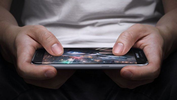 مطالب للحكومة لوقف لعبة أزهقت أرواح عدد من الأشخاص