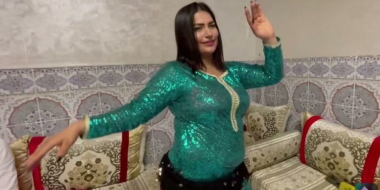 اعتقال الراقصة هيام بالداخلة