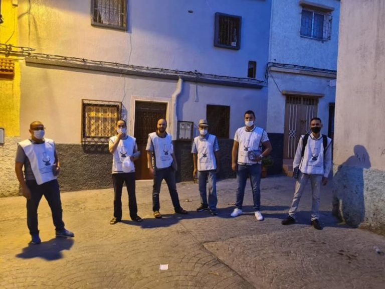 “بيجيديون” ينظمون حملة انتخابية فجرا (صور)