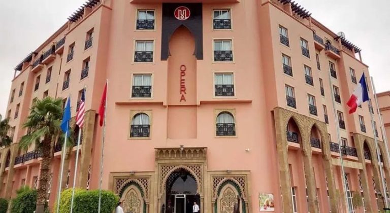 طرد 700 مستخدم من طرف فنادق الشعبي تصل العثماني
