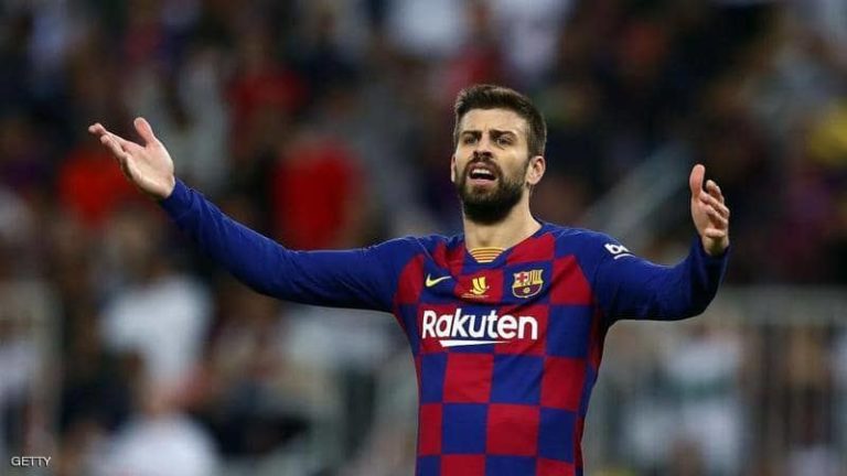 خفض راتب بيكيه يسمح لبرشلونة بتسجيل عقود ثلاثة لاعبين جدد