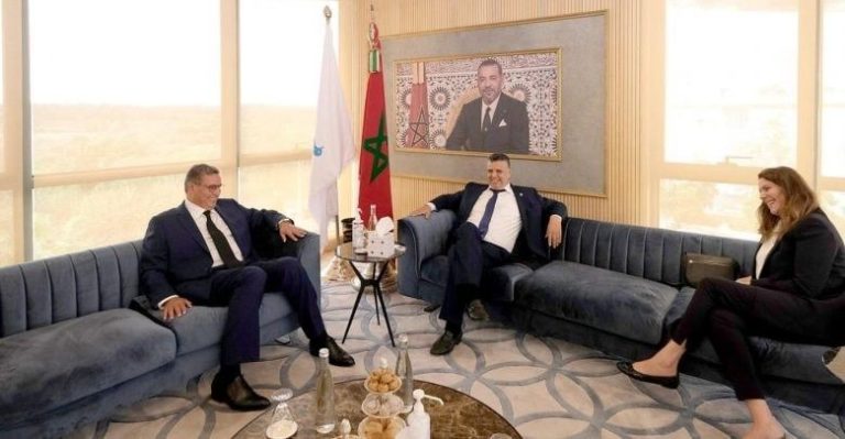 صورة “متعجرفة” لوهبي تُشعل مواقع التواصل الاجتماعي