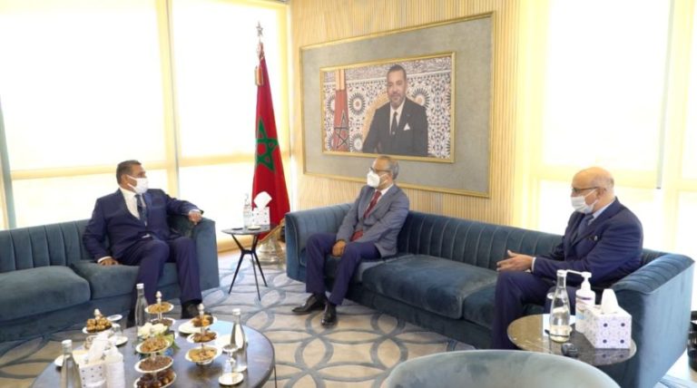أخنوش يختم سلسلة لقاءاته باستقبال فيدرالية اليسار ومنيب