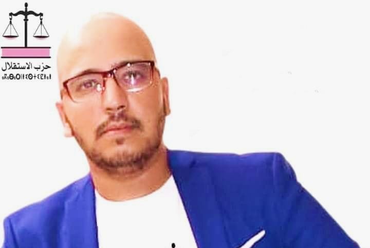 بالفيديو..أوراق نقدية تتطاير في احتفال بابن وزير سابق ورئيس حالي لجماعة الهرهورة