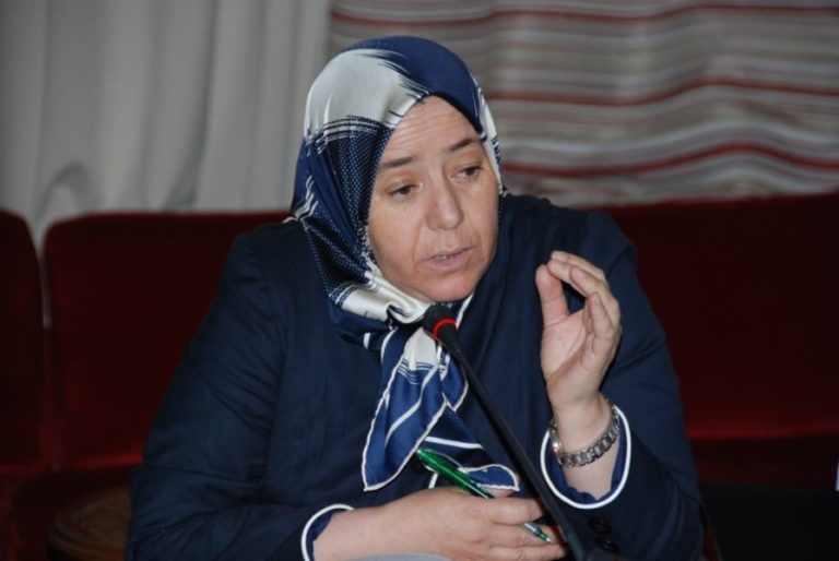 برلمانية “بيجيدية” فقدت مقعد البرلماني تريد “الحريكْ”  (تدوينة)