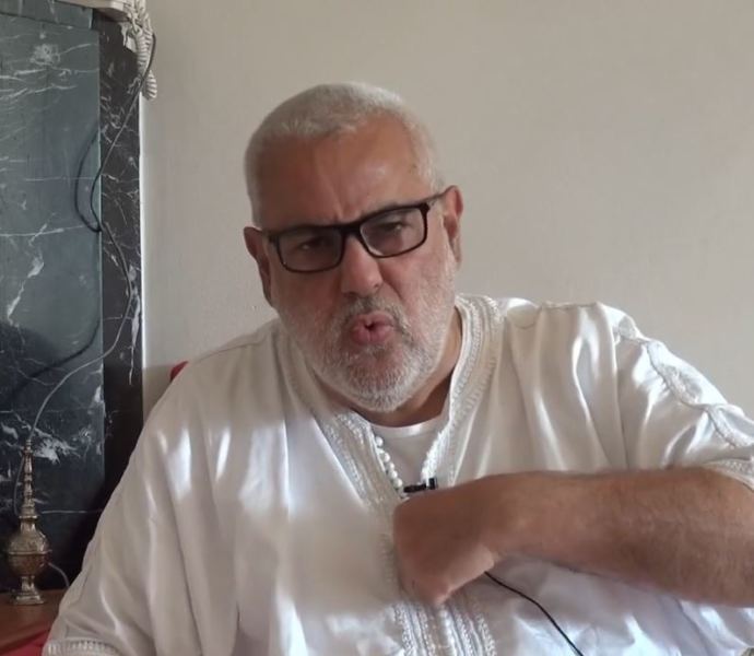 بنكيران يفضح أسرار “البيجيدي” في لايف جديد (فيديو)
