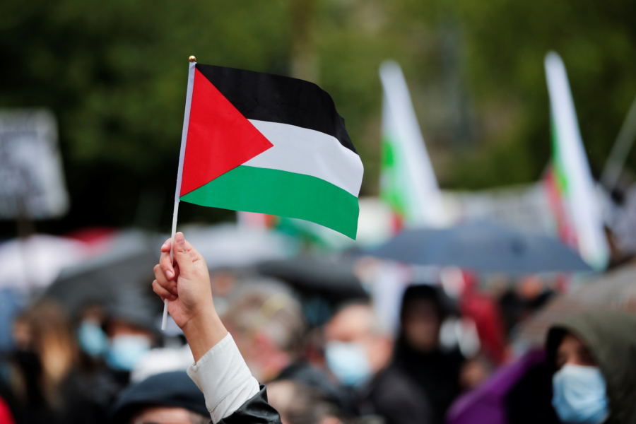 ” مع فلسطين بلا ضجيج”