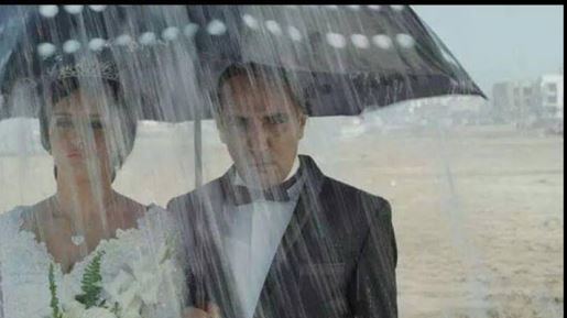 بالدموع.. فنانة شهيرة تعلن طلاقها لأن زوجها الممثل “مراضيش بها” (فيديو وصورة)