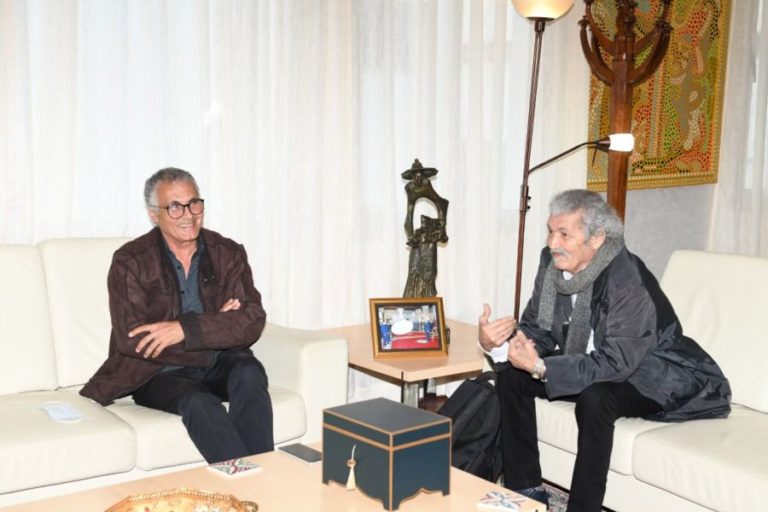 الهيني: لا أسبقيةَ لعائلة ميكري في شِراء المسْكن الذي تكتريه و لا يُمكن للوزارة أن تتدخل في الأملاك الخاصّة