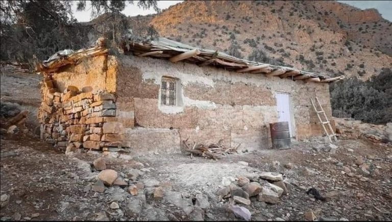 صور حجرة دراسية  تهزُّ المغاربة و تُفجِّر جدلاً واسعا (صور)
