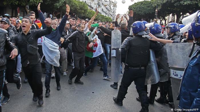 مقررون خاصون للأمم المتحدة يتهمون النظام الجزائري باستغلال “الإرهاب” سياسيا لقمع الحريات العامة