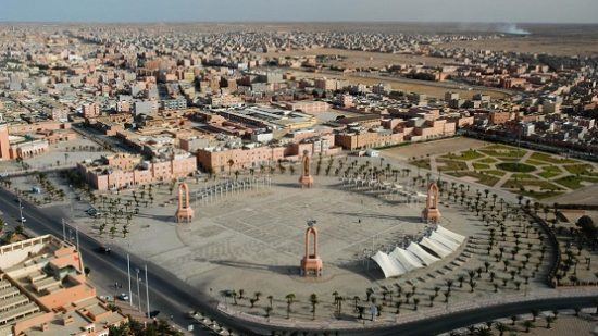 الأرض تهتز تحث أرجل ساكنة العيون