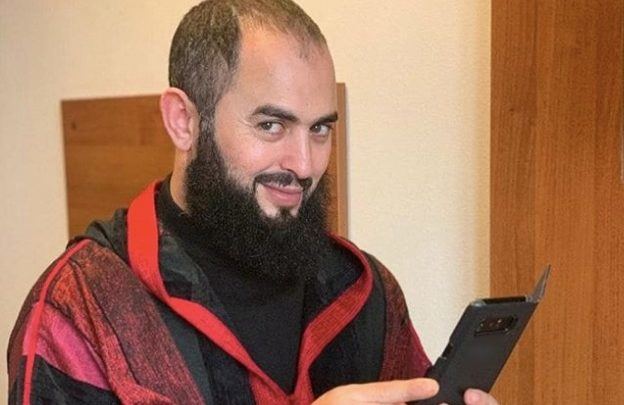 السلفي بن عبد السلام يربِطُ جريمةَ البيضاء بكيفيّة النِّكاح