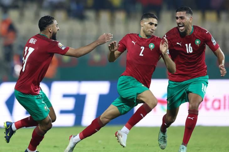 دوليّان مغربيِّان ضمن التشكيلة المثاليّة لِدور المجموعات بـ”الكان”