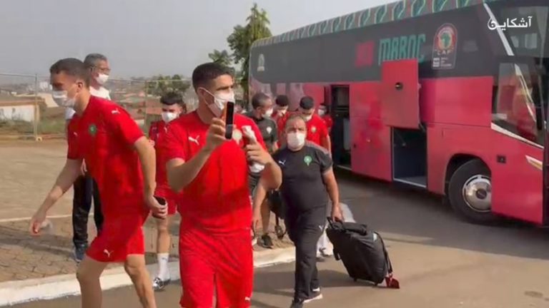 بالفيديو.. “آشكاين” تكشِفُ لائحة اللّاعبين الغائبين عن المُنتخب المغربي في مُواجهة نظيره المَصْري