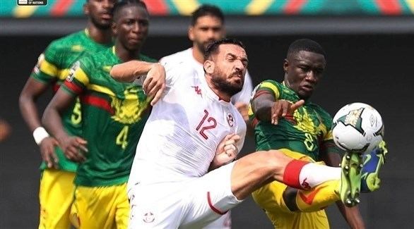 تونس تخسر أولى مبارياتها في “كان 2022” بعد فضيحة تحكيمية