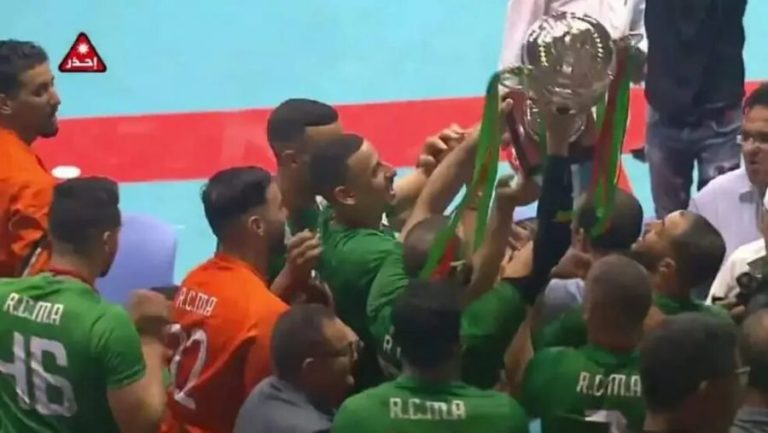 رجاء أكادير يُتــوَّج بلقب كأس العرش لكُرة اليد