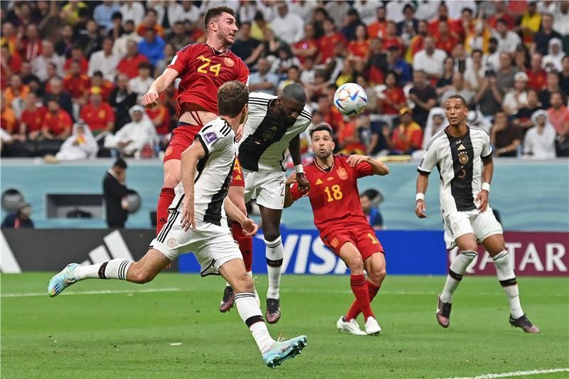 التعـــادُل يحسِمُ قِــمّة ألمانيا و إسبانيا في كأس العــالم (صور+فيديو)
