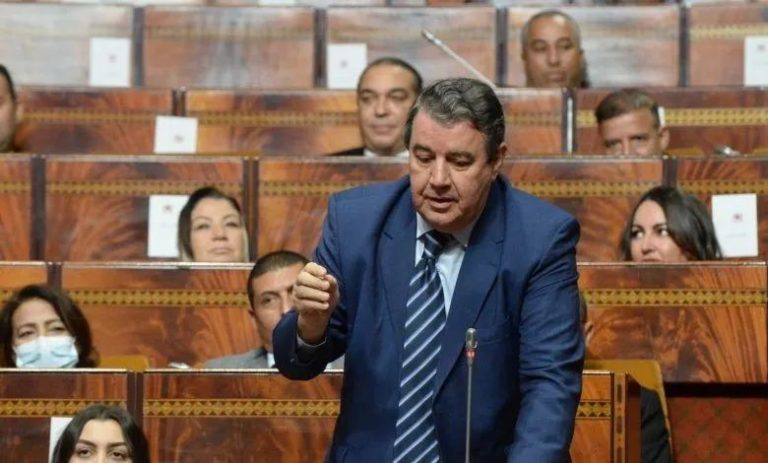 السنتيسي: لا أظُنُّ أن وهبي كان في وعْيه عندما تحدَّث عن ابـــنه
