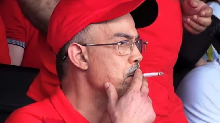هل سيعتذرُ لقجع “مول الڭــارو” عن تصرُّفــه المُسيء؟