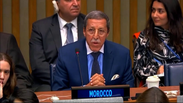 هلال: المغرب أول بلد ينقل مساعدات إنسانية عبر طريق بري إلى سكان غزة