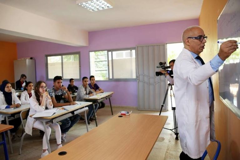 ”أساتذة الرياضيات” يسطرون ثمانية مطالب في وجه بنموسى
