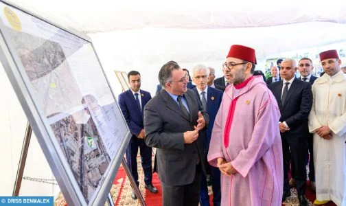 الملك يشرف بالدار البيضاء على وضع الحجر الأساس لمركز طبي للقرب وإطلاق المرحلة الثانية من برنامج الوحدات الطبية المتنقلة